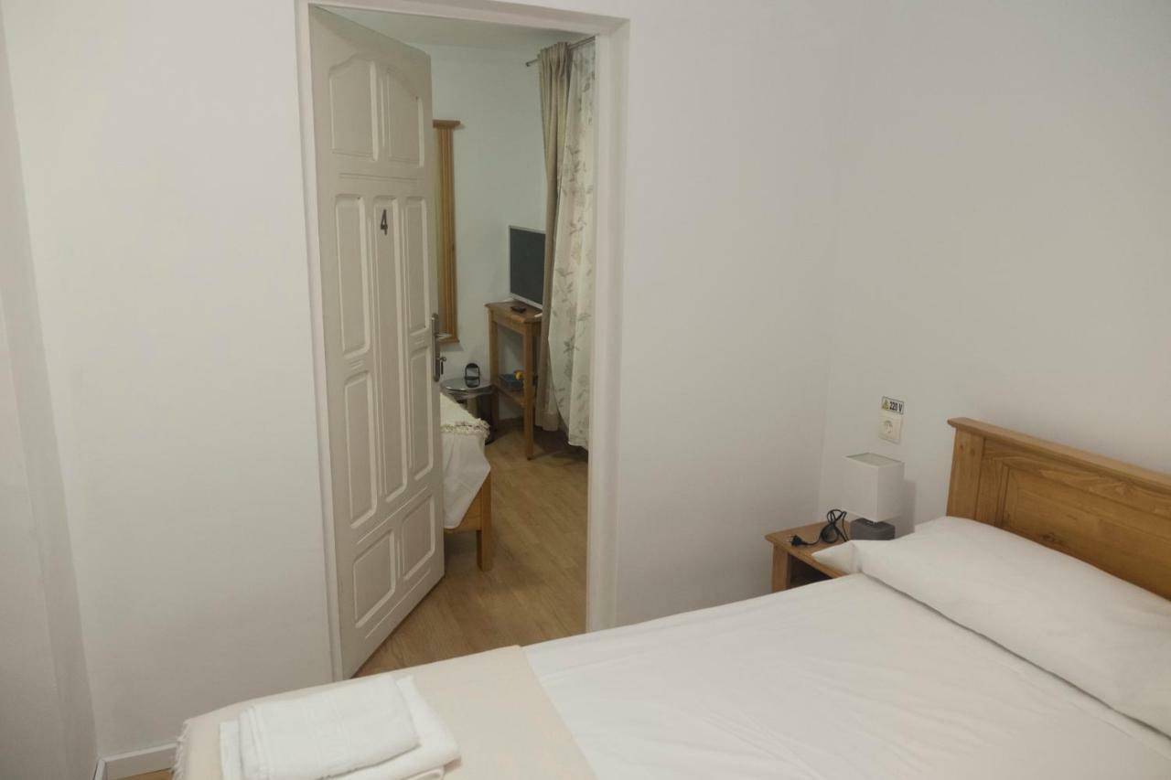 Pensiunea Casa Maria Vişeu de Sus Exteriör bild